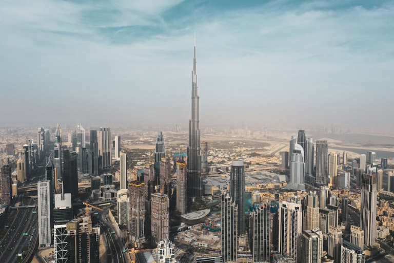 Dubai: Free & Easy