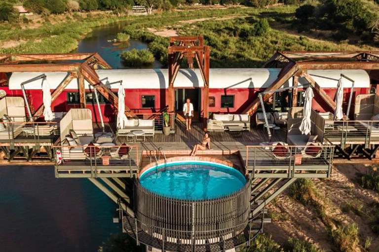 Kruger Shalati – The Train on The Bridge