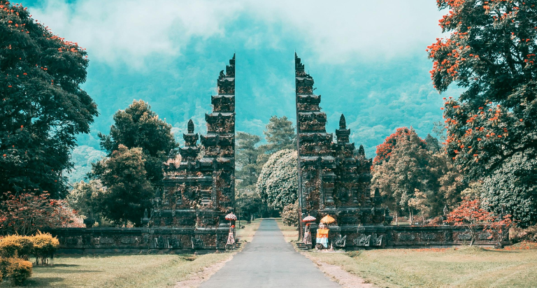 Eco-Friendly Travel in Bali: Sustainable Resorts, Restaurants, and Activities