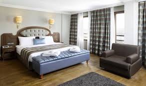 room 4